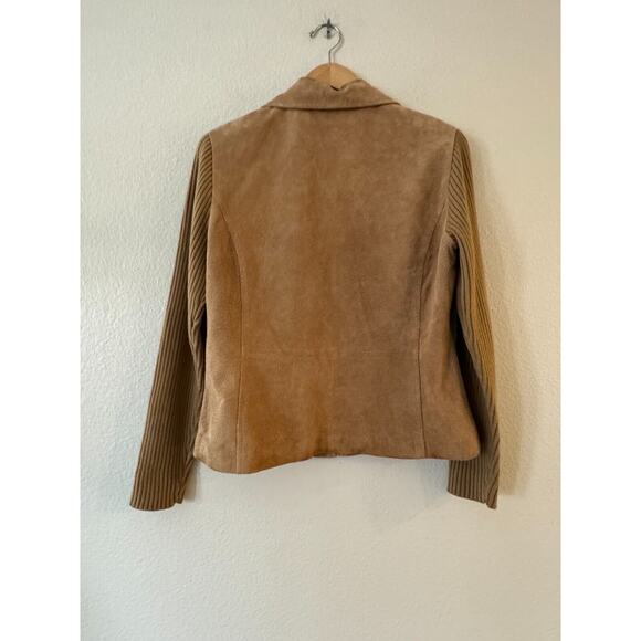 A.M.I. Suede Leather Jacket - Picture 3 of 8